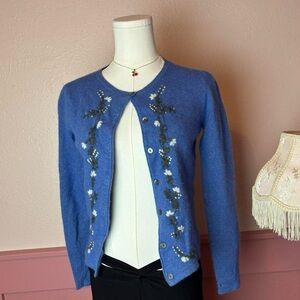 Ann Taylor floral cottage embroidered wool rabbit hair cardigan sz small